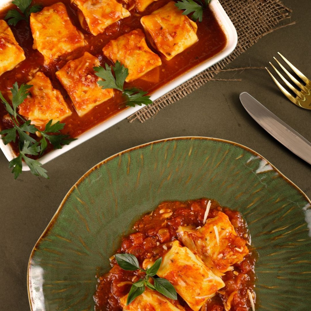 FAGOTTINI DE DAMASCO COM ABACAXI E MOLHO BRANCO