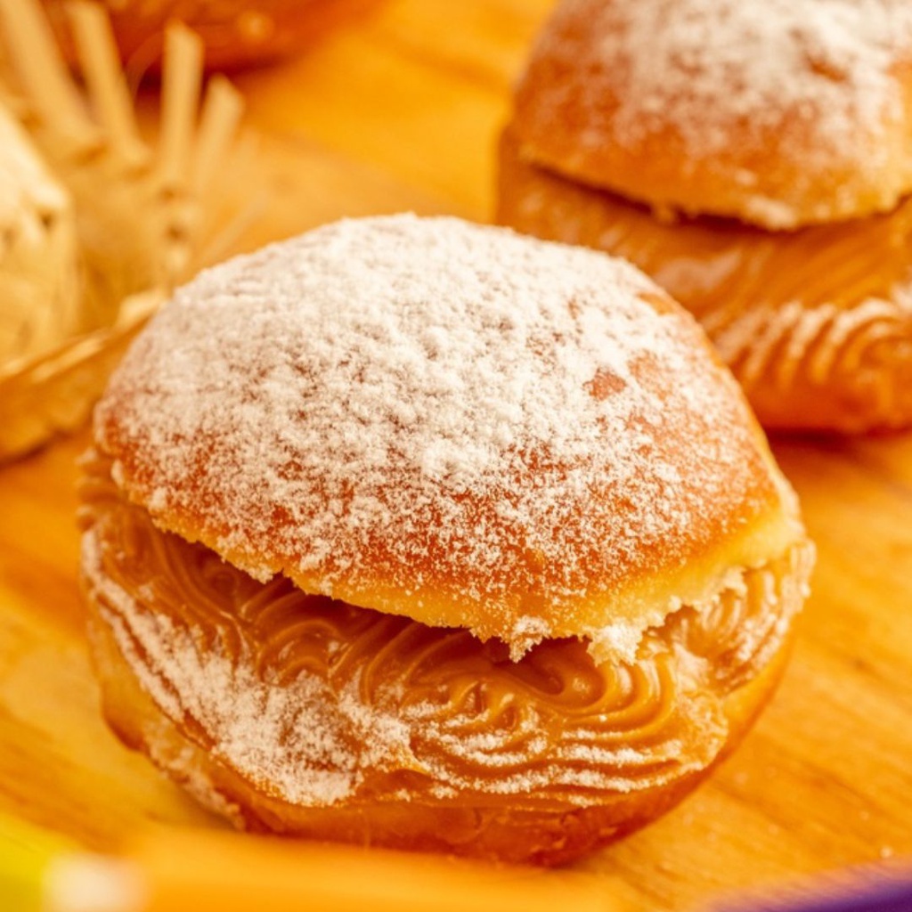 MINI SONHO DE DOCE DE LEITE