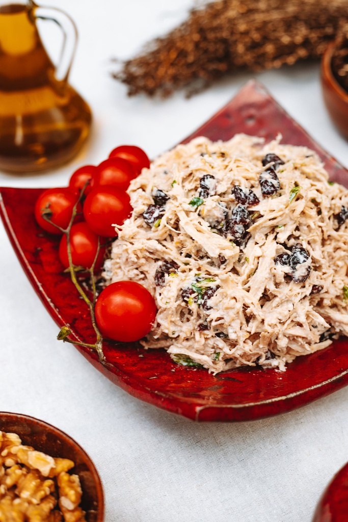 Salada de Frango com Nozes e Cramberry 500g