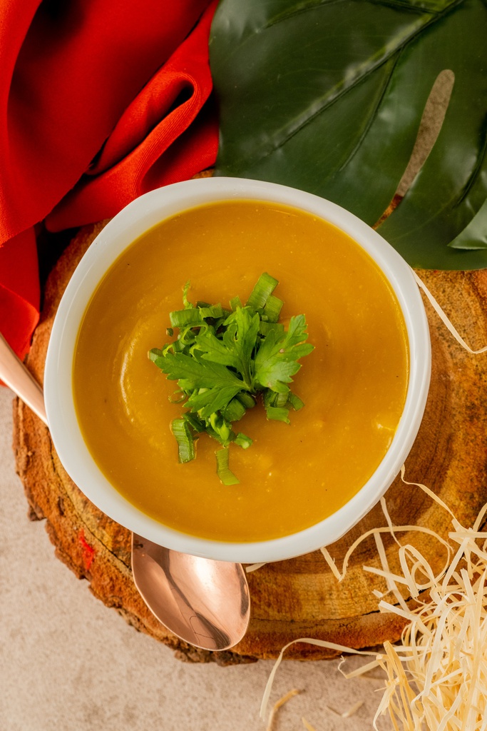 CALDO DE ABÓBORA COM GENGIBRE