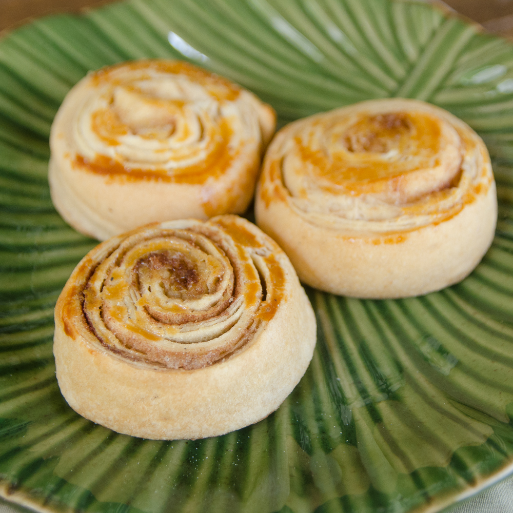 FOLHADO CINNAMON ROLL