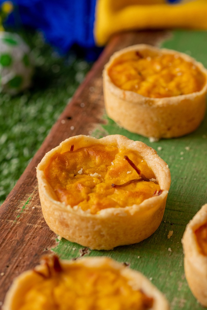 MINI QUICHE DE CARNE SECA COM ABÓBORA